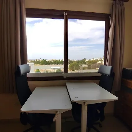 Othello With Pool, Balcony, Rooftop & 800 M To Sandy On Foot Apartament Pafos