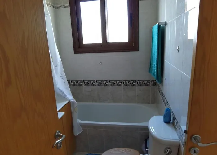Othello With Pool, Balcony, Rooftop Hot Tub & 800 M Walk To Sandy Apartament *