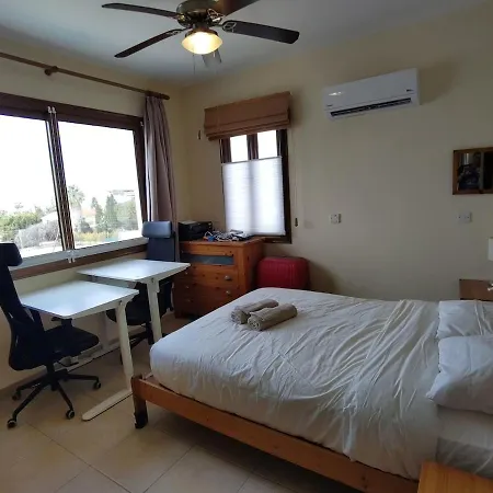 Othello With Pool, Balcony, Rooftop & 800 M To Sandy On Foot *